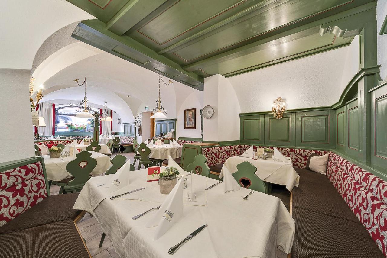 Gasthof Hotel Hauslwirt Голинг ан дер Залцах Екстериор снимка
